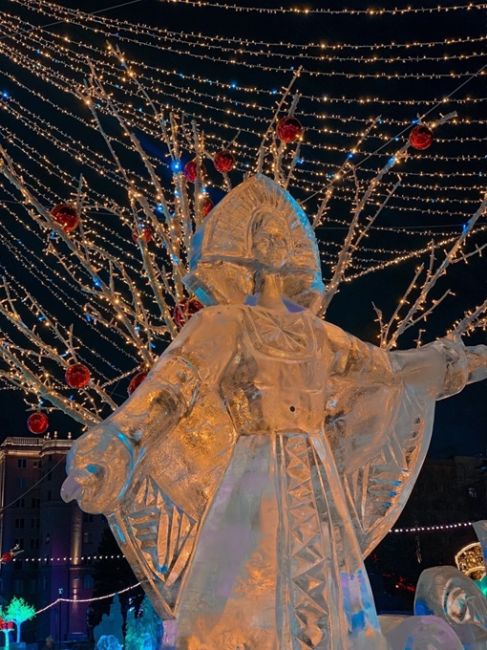 Новогодний прекрасный Челябинск. 

Фото: Елизавета..