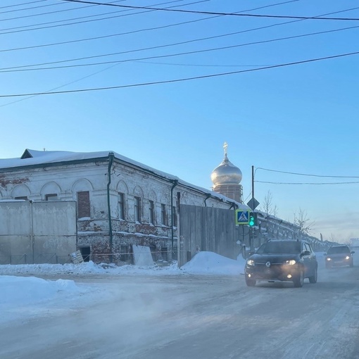 ‼️Сегодня около 1:30 ночи произошло ДТП между КамАЗом и легковым автомобилем. В следствие чего самосвал..