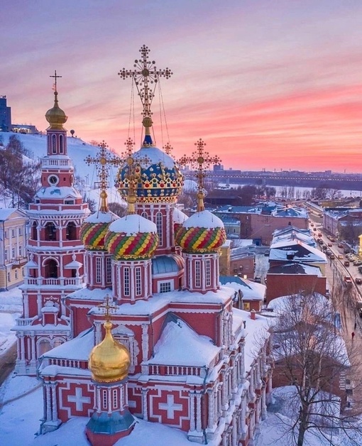 Невероятная красота на Рождественской!

📸Александр Ивасенко
..