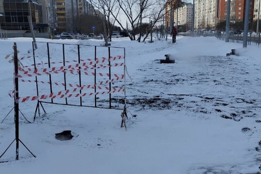 В микрорайоне Прибрежный установили ограждения на месте, где мальчик обжёг себе ступни

Мальчик ходил по..