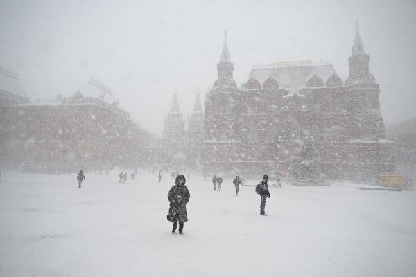 Успели выдохнуть после «Ольги»? Рано. На Москву надвигается новый снегопад. Синоптики обещают завтра..