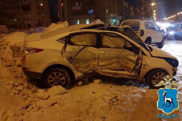 В Самаре женщина и ребенок пострадали в столкновении двух автомобилей 

Авария произошла вечером 19 февраля..
