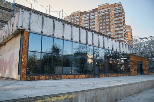 🎬 Кинотеатр «Болгария» откроют уже летом. 

Капремонт кинотеатра намерены завершить в июле 2024 года. Там..