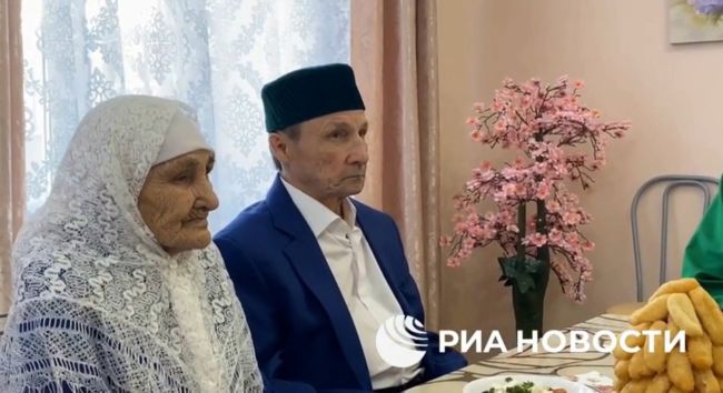 💍88-летняя жительница Башкирии вышла замуж
 
Сегодня в Старобаишском доме-интернате праздник: по..