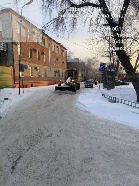 Дорожники сменили подход к уборке улиц от снега — омичи уже заметили перемены 
 
В городском управлении..