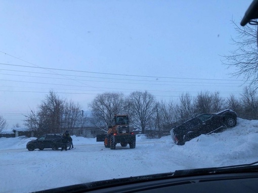 Твой внедорожник — твои правила парковки!
📍Балахна.
..