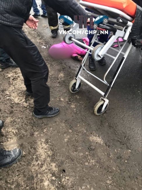 Серьезное ДТП произошло на Черняховского.
 «Лада Гранта» сбила двух девочек 10 и 11 лет, которые перебегали..