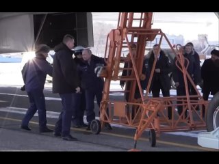 Путин прибыл на взлетную полосу Казанского авиазавода, чтобы полетать на Ту-160М 
 
Полет продлится до 40 минут...