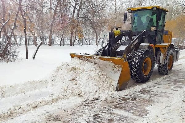 В Самаре нашли того, кто будет чистить от снега улицу Демократическую в феврале 

На эти цели потратят 4,6 млн..