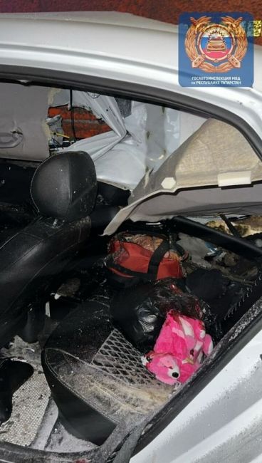 Смертельное ДТП в Высокогорском районе на трассе М7
 
Hyundai врезался в припаркованную на обочине фуру. В..