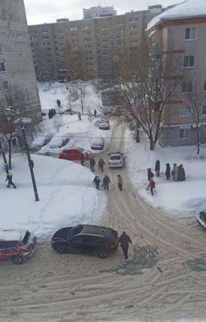 Не у нас

В Казани наркоман выкинул с пятого этажа приёмного сына, спасая его от несуществующего..