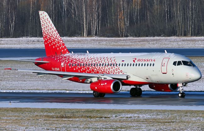 Отечественный самолёт не смог улететь в Петербург из-за отказа двигателя

Понервничать сегодня утром..