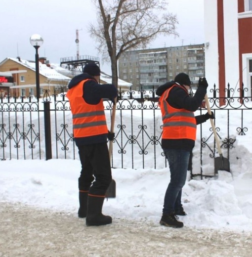 В Перми привлекли осуждённых на работы по очистке от снега участков в м/р Городские горки. 

Речь идёт о..