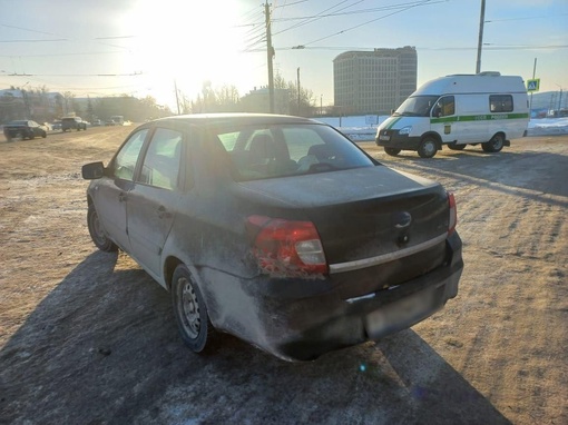 У омича за долги отобрали автомобиль прямо посреди дороги

В Омске продолжается проведение..