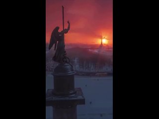 🧡 Невероятные кадры центра Петербурга на фоне зимнего..