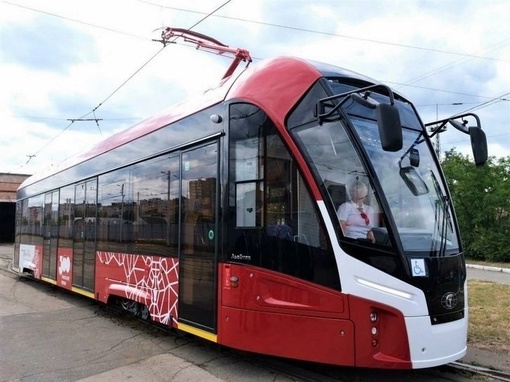 «Посмотрите какой красавец»: уже этой весной в Волгограде появятся шесть новых односекционных трамваев..