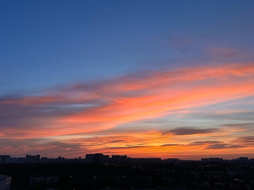 Трудно сказать, в каком месяце в Краснодаре самые красивые рассветы😍

Но вот вам один из февральских.

Фото:..