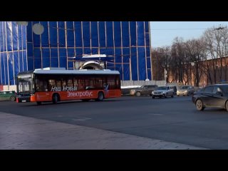 🗣️ Новый электробус сегодня впервые вышел на маршрут Э-17 от площади Минина и Пожарского до микрорайона..