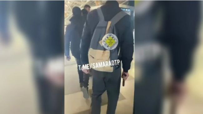 В ТЦ "Космопорт" увидели человека с оружием в руках 

Он успел изрядно напугать посетителей

В субботу, 23 марта..