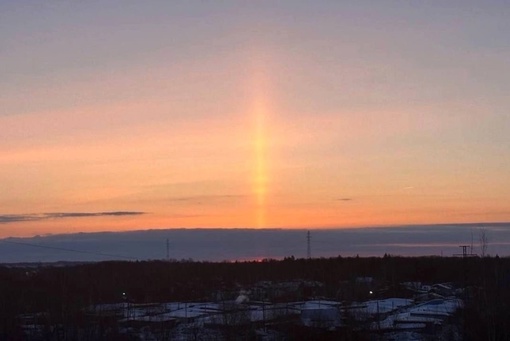 Солнечный столб заметили в небе над Нижним Новгородом 
..