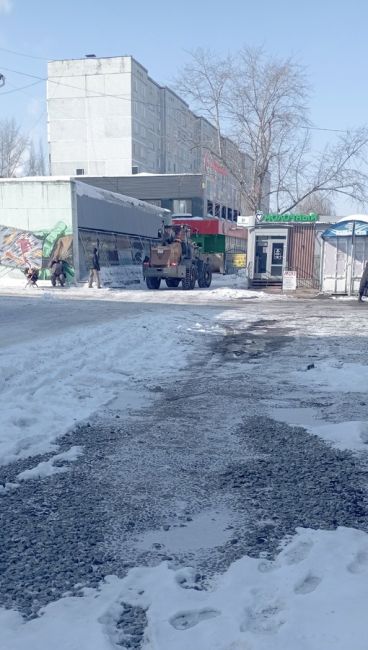 *Анонимно пожалуйста..Вот так городская администрация готовится к предстоящим выборам, чистят подход к..