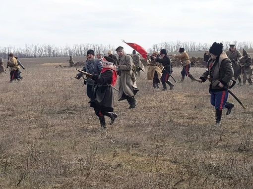 В станице Егорлыкской прошли бои между красной и белой армиями. 

Военно-историческая реконструкция была..