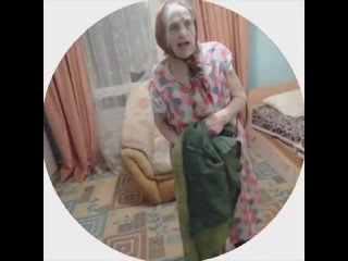 Мать высказалась о видео, где её сын издевается над своей 90-летней бабушкой.

Женщина рассказала, что все..