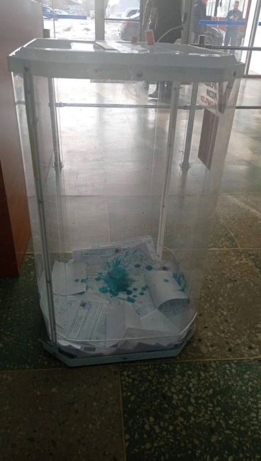 ⚡⚡В Борисоглебске Воронежской области произошел уже третий случай, когда избиратели заливают зеленкой..