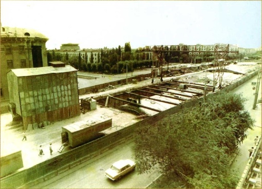 «Большой, но интересный пост»: А вы знали, что станция «Площадь Ленина» – это первая станция метротрама в..