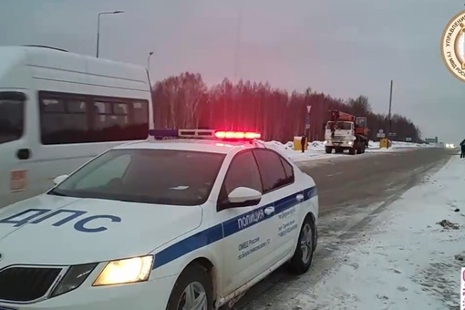 Сегодня утром на трассе Кунгур-Соликамск произошло ДТП

Водитель автокрана при движении назад наехал на..