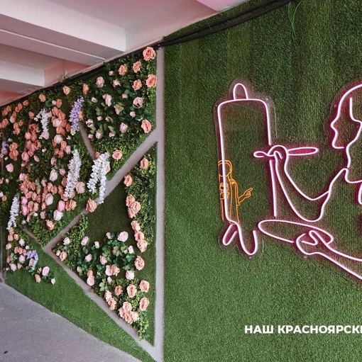 Цветочный переход в Красноярске доделали и открыли к 8 Марта. Попасть в такой «портал» можно в районе..