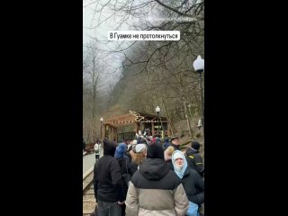 Не обязательно стоять в очереди в Японский сад, чтобы интересно провести эти выходные

Можно, например,..