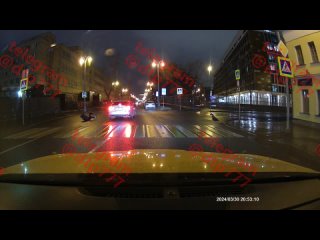 В Москве даже нельзя перейти по пешеходному, предварительно не перекрестившись. ДТП произошло на..