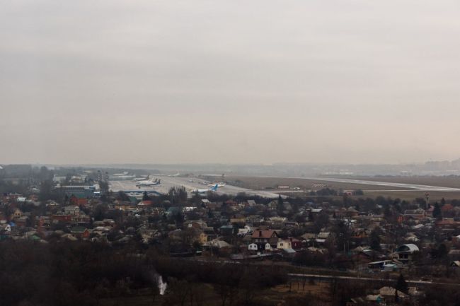 Вид на старый ростовский аэропорт на проспекте Шолохова в 2015 году..