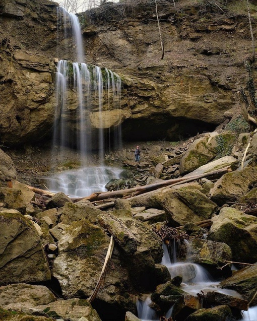 Хадыженский водопад

Живописный каскадный 25 метровый водопад, состоящий из 2 ступеней, расположен в красивом..