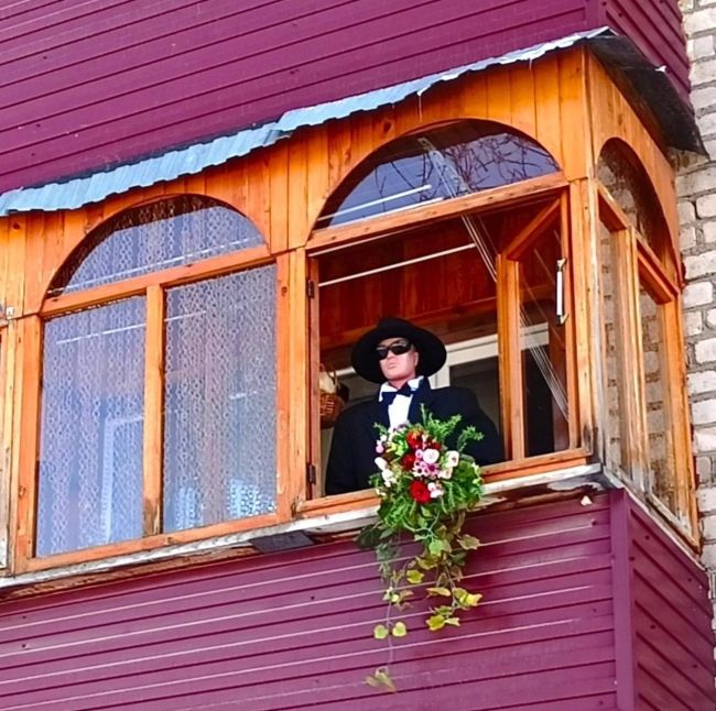 😍В Башкирии на популярном балконе установили новую, весеннюю композицию
 
Жители Салавата, проживающие в..