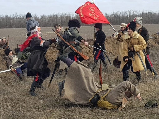 В станице Егорлыкской прошли бои между красной и белой армиями. 

Военно-историческая реконструкция была..