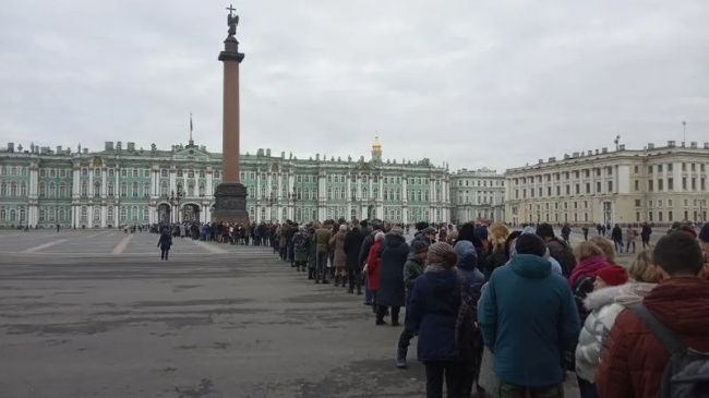 В Эрмитаж теперь не пускают с рюкзаками

После теракта в «Крокус Сити Холле» главный музей Петербурга..