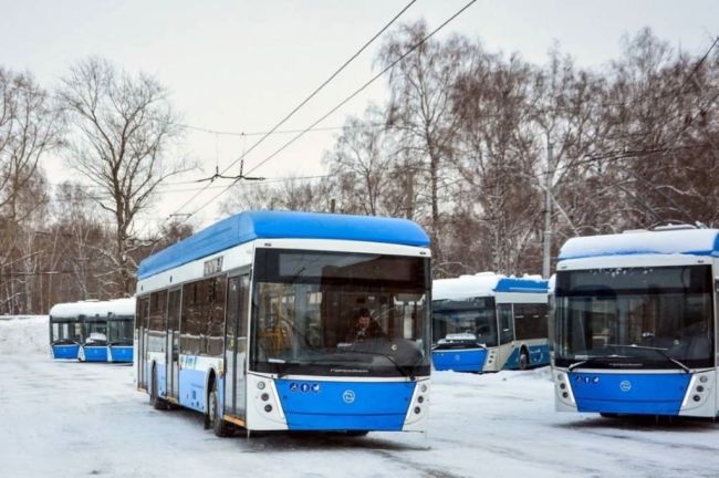 В Новосибирск доставили последние троллейбусы из партии в 120 штук

На прошлой неделе пришел 120-й троллейбус...