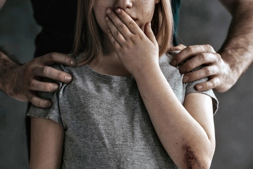 Сибиряк 5 дней насиловал 11-летнюю племянницу. Родители попросили его посмотреть за дочерью пока они в..