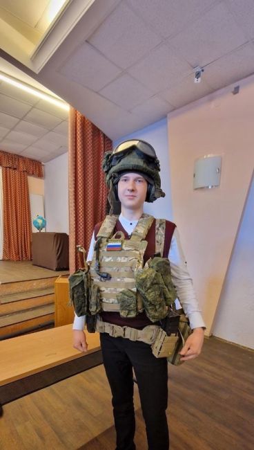 Ветеран боевых действий и участник СВО посетил лицей №82

Максим Голубев выступил перед школьниками с..