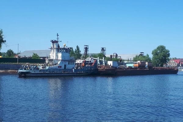 В Самаре на паромной переправе второй день отменяют рейсы 

По техническим причинам 11 апреля 2024 года..