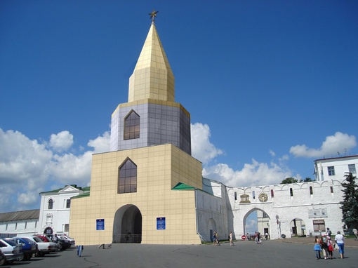 Спасскую башню казанского кремля ждет масштабная реконструкция. Ее обошьют вентфасадом из керамогранита. 
..