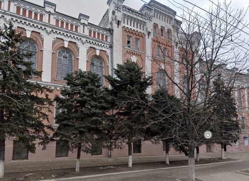 Реновацию бывшего винзавода в центре Ростова начнут c III квартала 2024 года. 

Здание винзавода по адресу..