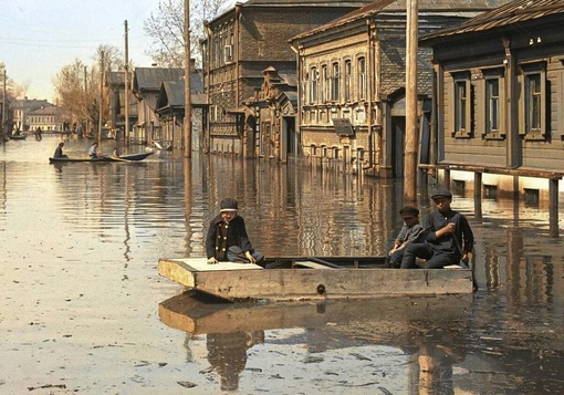 В прошлом Казань тоже переживала масштабные наводнения. Так резкий приход тепла в конце апреля 1926 года..