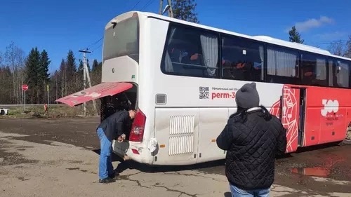 ‼️Сегодня в 10 часов утра в Добрянском округе у кафе «Путник» произошло ДТП.

Рейсовый автобус, выполнявший..