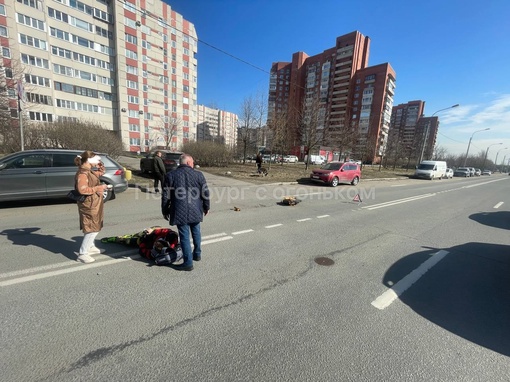 На Приморском проспекте 78к1 сбили человека на..