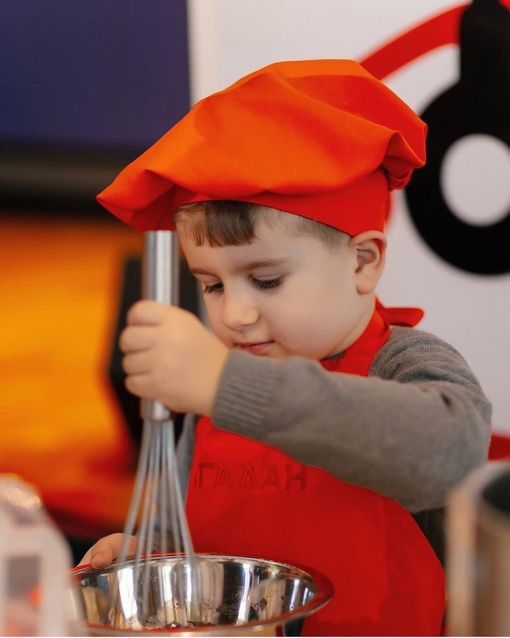 Мастер-класс в Детской Кулинарной Академии «Магадан»
07.04 в 14:00
До середины 19 века это пирожное называли..