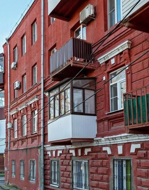 Власти Ростова выставили на продажу три объекта культурного наследия регионального значения 

В списке..