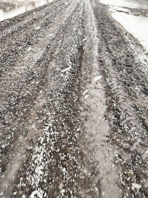В Называевском районе, село Черемновка, пошёл крупный снег в середине апреля, сообщает очевидец.

Новости без..